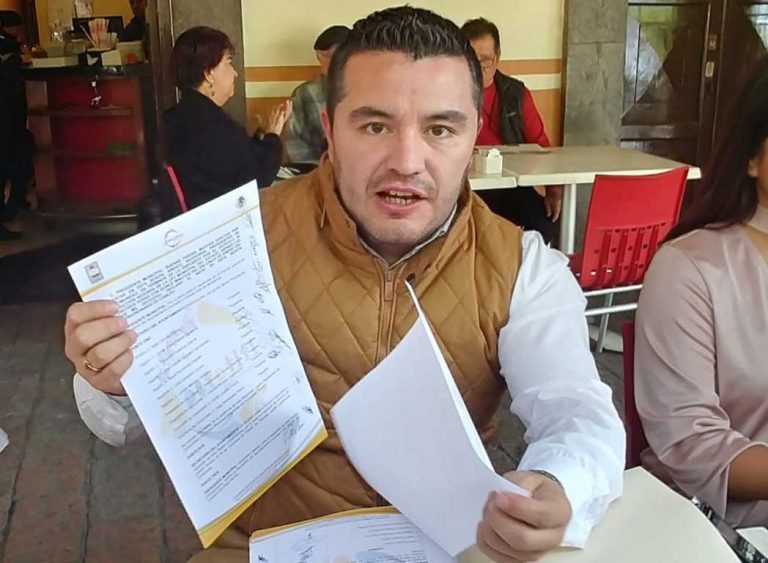 Acusan de fraude y transa al regidor Carlos David Robles