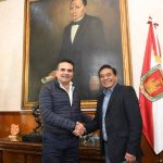 Corichi no atiende a ciudadanía pero sí a exgobernador michoacano