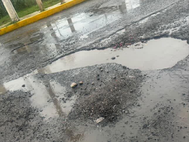 Presume alcalde de Zacatelco que en 2024 ejerció 40 millones de pesos, pero tirados a la basura