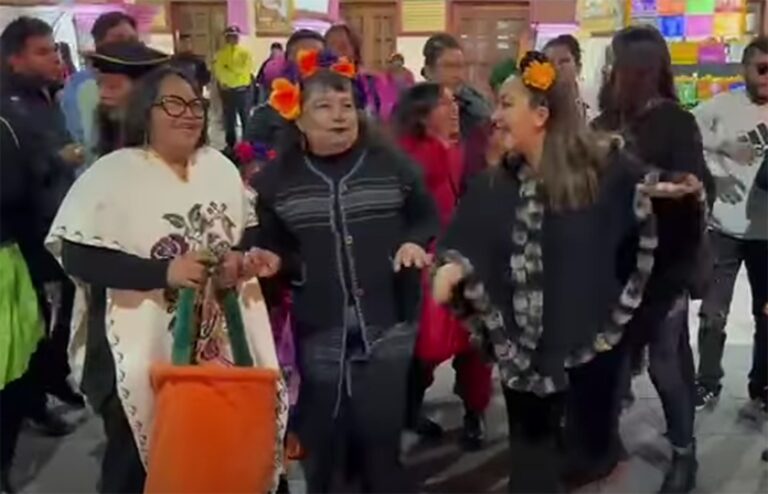 Le exigen a la alcaldesa bailarina de Chiautempan solucionar problema vial atrás de Chedraui