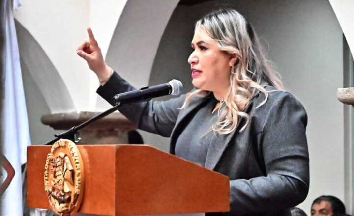 Basura almacenada y montones de excusas, Blanca Angulo no sabe qué hacer