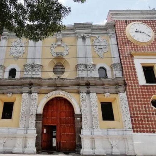 Que siempre no, le corrigen su error a hija de la fiscal y trabajadores disfrutarán de vacaciones